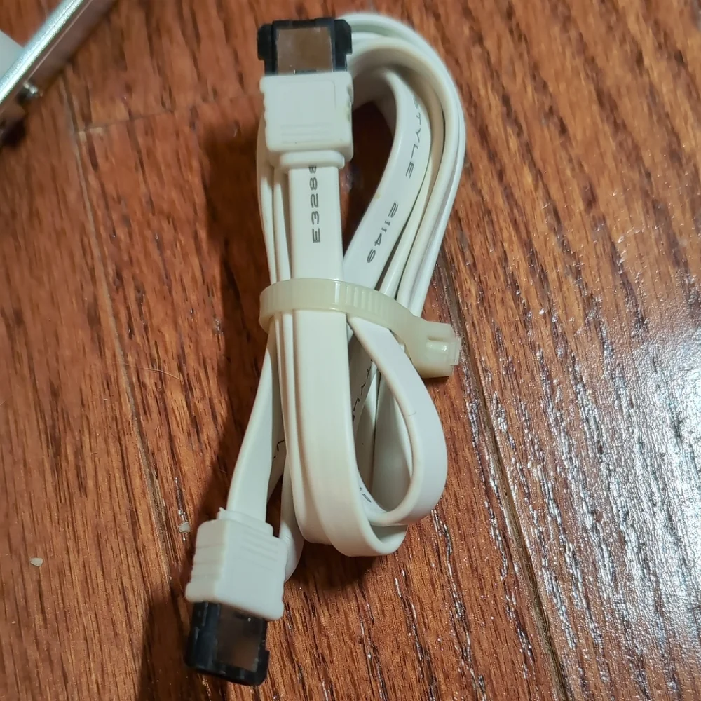 eSATA Plate Port with White and Black Cables